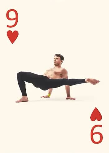 Стол нога в сторону